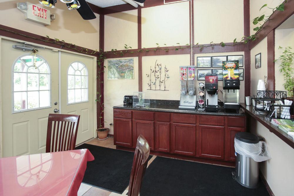 Knights Inn - Battle Creek Luaran gambar