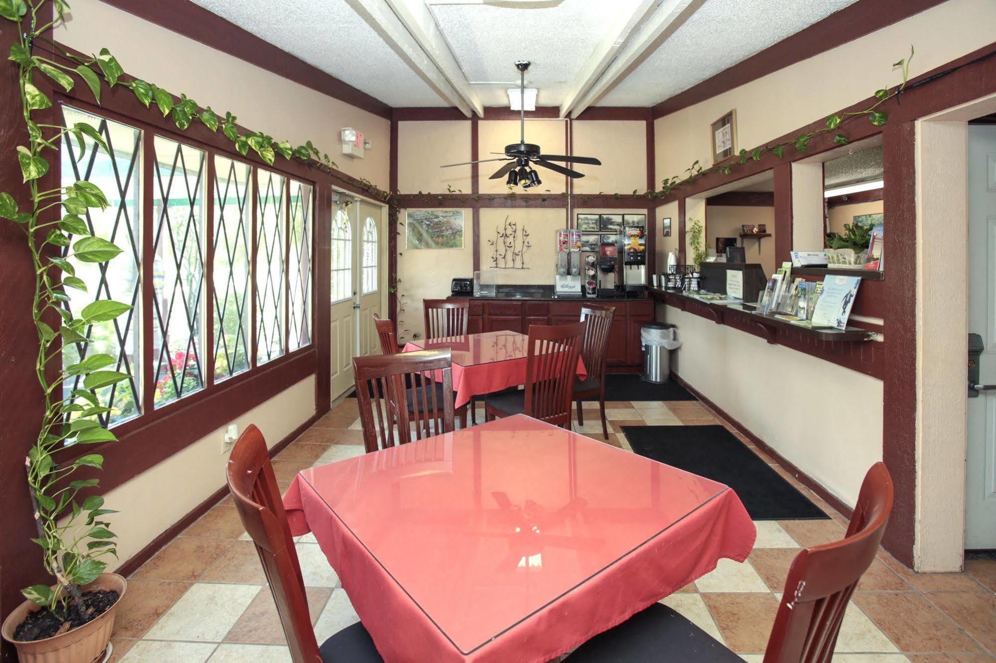 Knights Inn - Battle Creek Luaran gambar